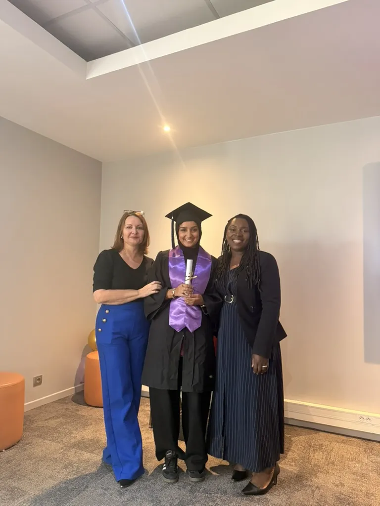 Remise du diplôme à un diplômé de la promotion 2026, photo 11